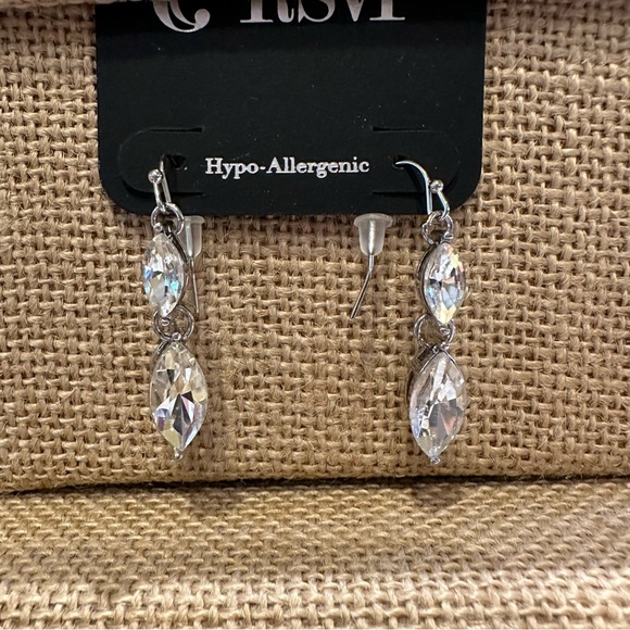 NWT 2 pairs of Bling Earrings - silver w/ clear crystals. District LA & C RSVP - Picture 7 of 11